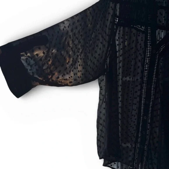 Torrid Black Chiffon Clip Dot Contrasting Eyelet Buttonup Top 4X EUC Whimsygoth - Picture 7 of 10